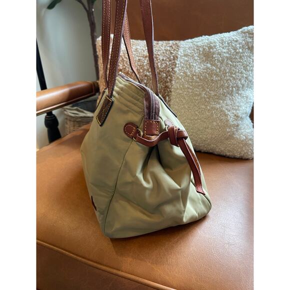 Dooney & Bourke nylon purse - Picture 9 of 13